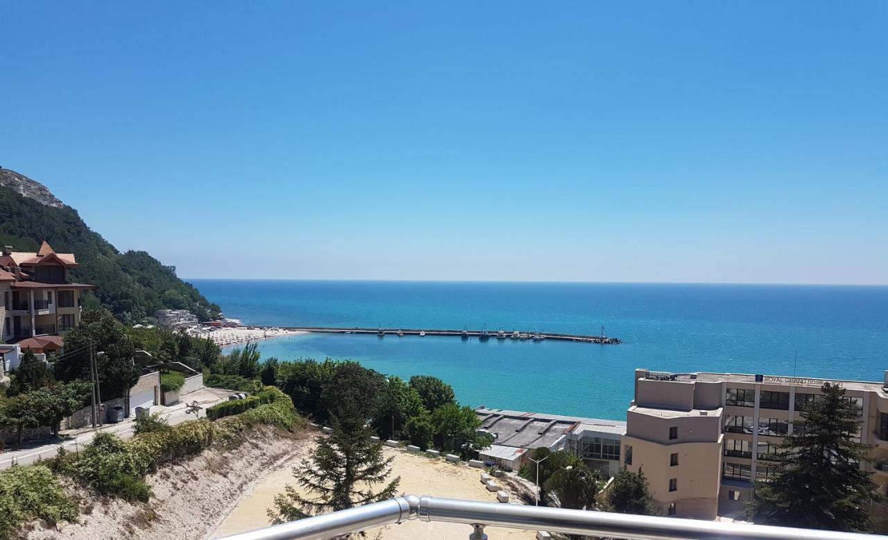 Family Hotel Venera Каварна Екстер'єр фото