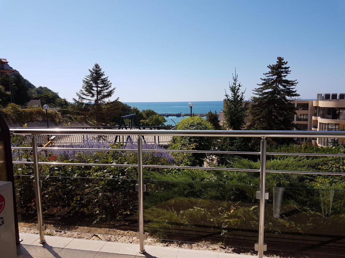 Family Hotel Venera Каварна Екстер'єр фото